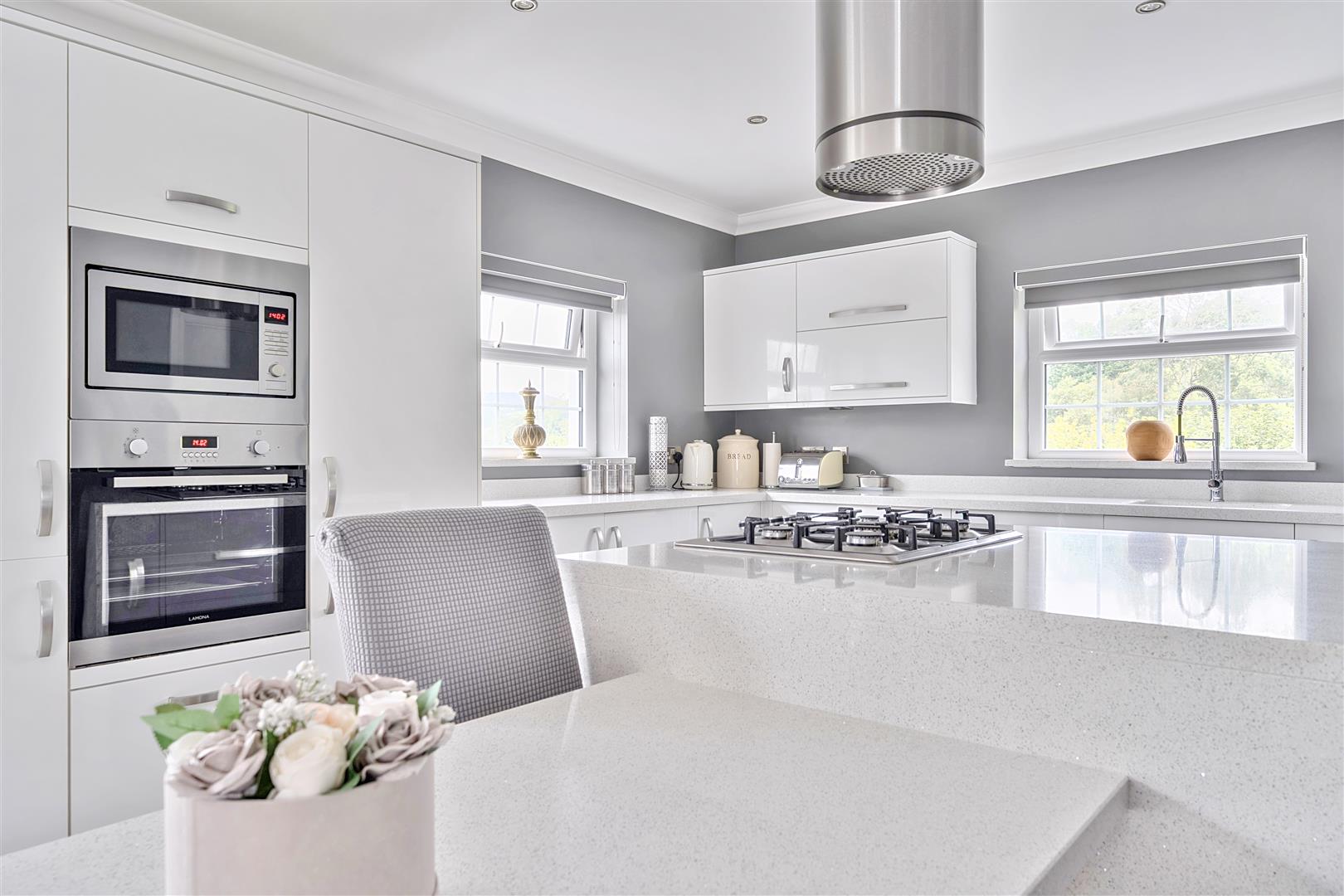 Sawel Court, Pontarddulais, Swansea, SA4 0TF